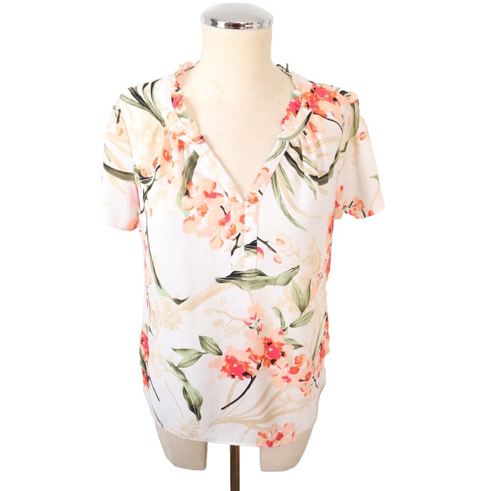White House Black Market XS Small Short Sleeve Flower Top Green Leaves (65)